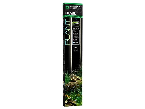 Luz LED Fluval Plant 3.0 controlada por app montada sobre un acuario plantado